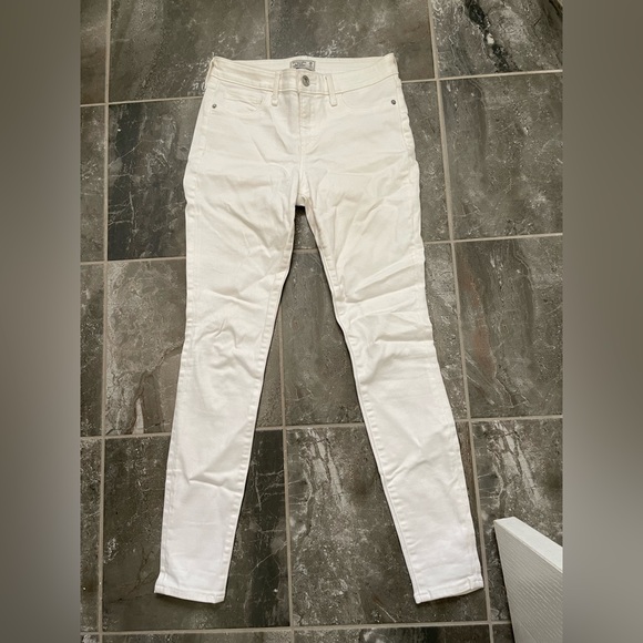 Abercrombie Fitch Jeans Abercrombie Fitch Harper Low Rise Super Skinny White Jeans Poshmark